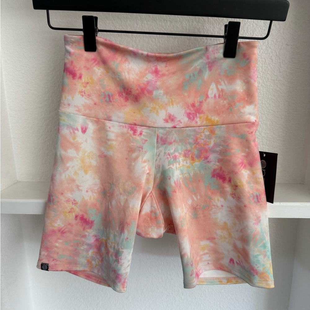 Onzie Pastel Tie-Dye Bike Shorts 5”